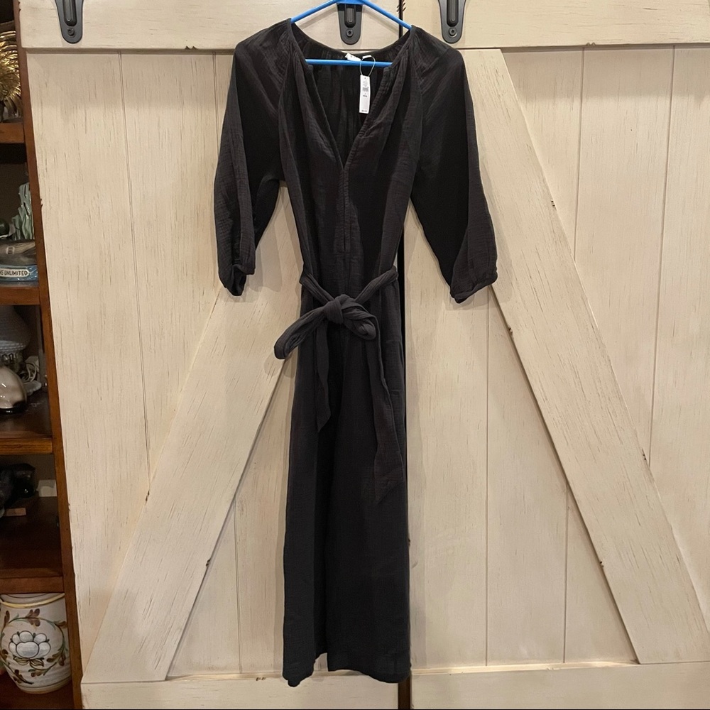 NWT Gap Black Junpsuit Size 2 Petite